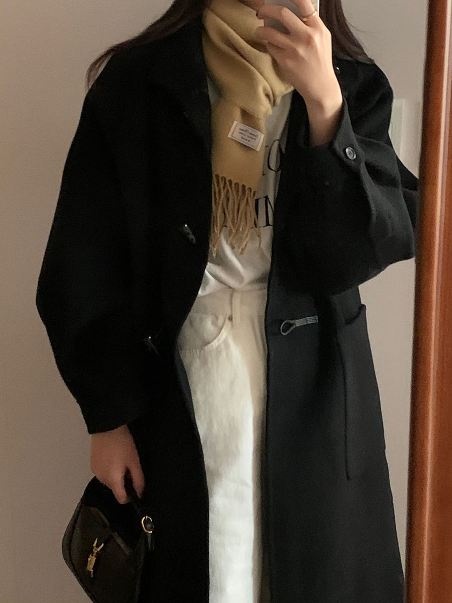 B21.小V家翻領皮織牛角釦羊毛手工大衣