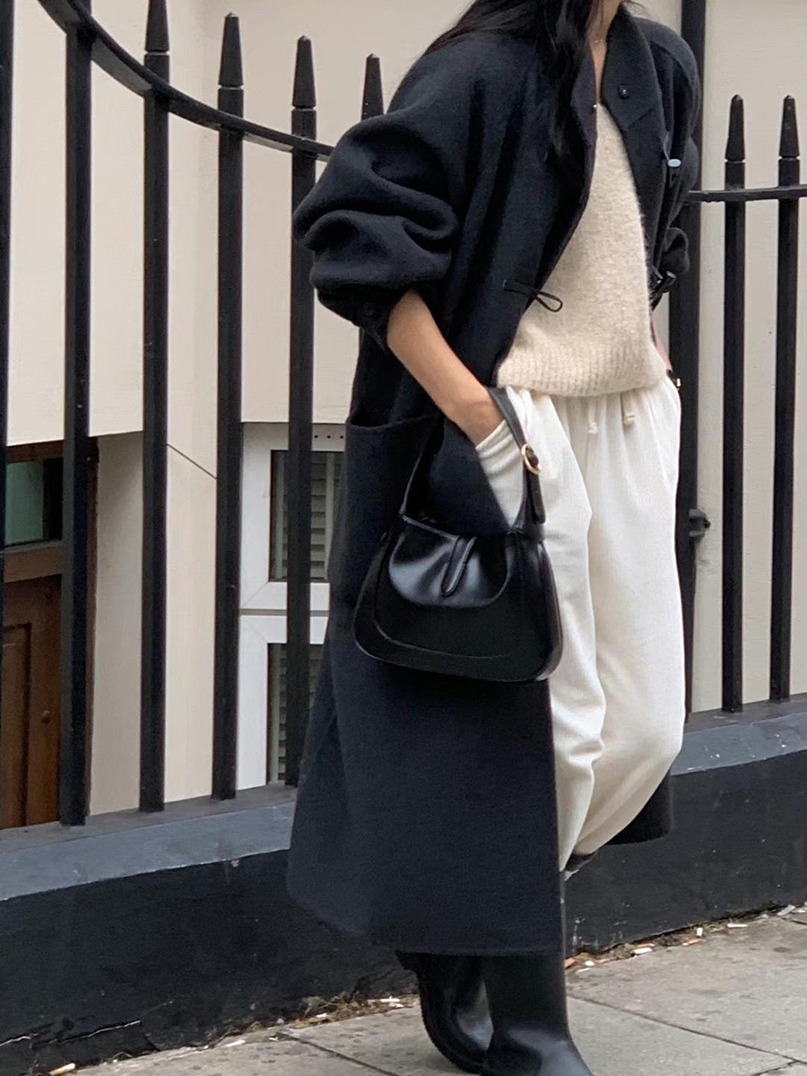 B21.小V家翻領皮織牛角釦羊毛手工大衣