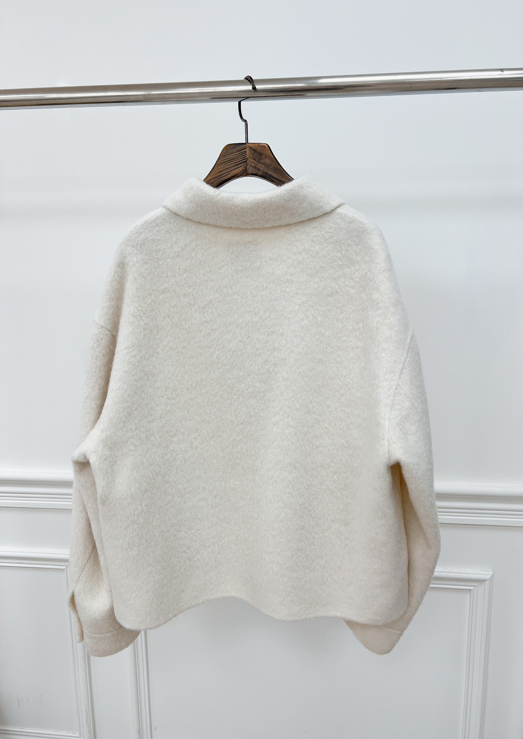 C01.甜美翻領23.5%BABY ALPACA手工短大衣