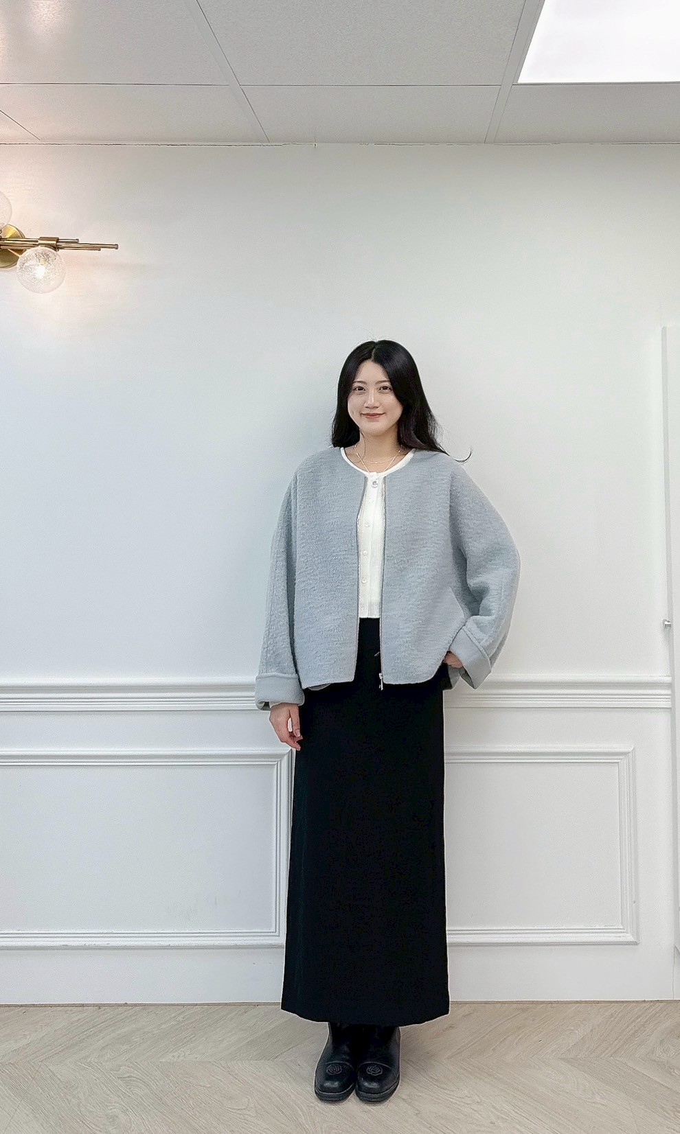 C02.圓領反摺袖100%WOOL手工大衣