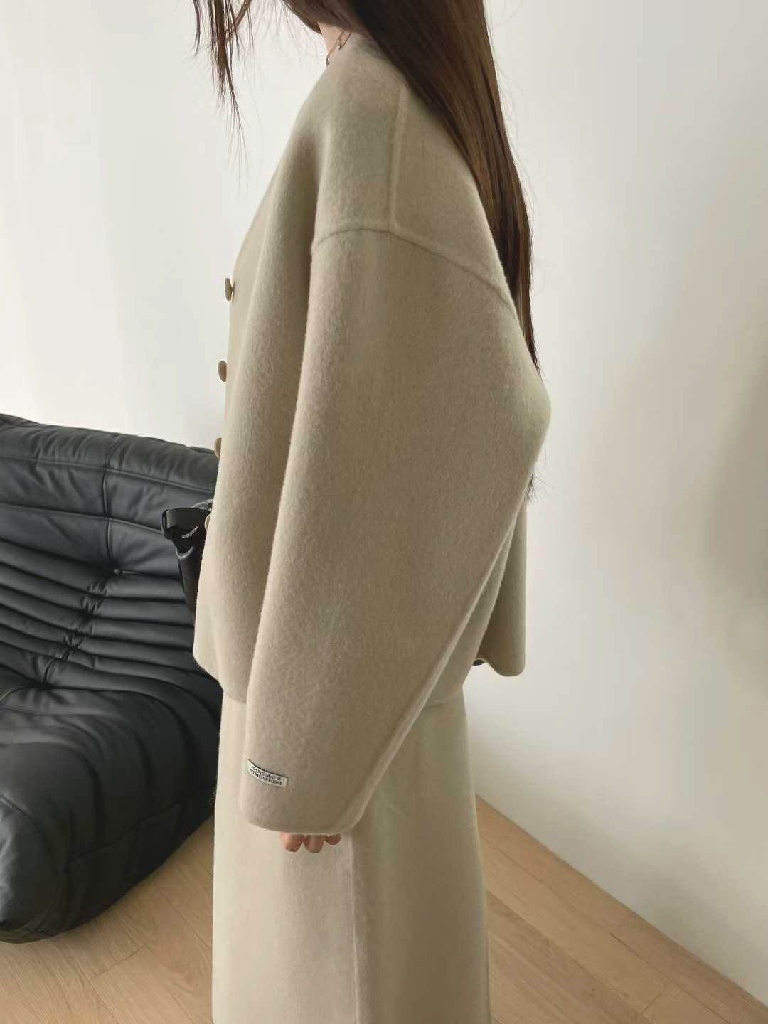 俐落80%WOOL手工短大衣