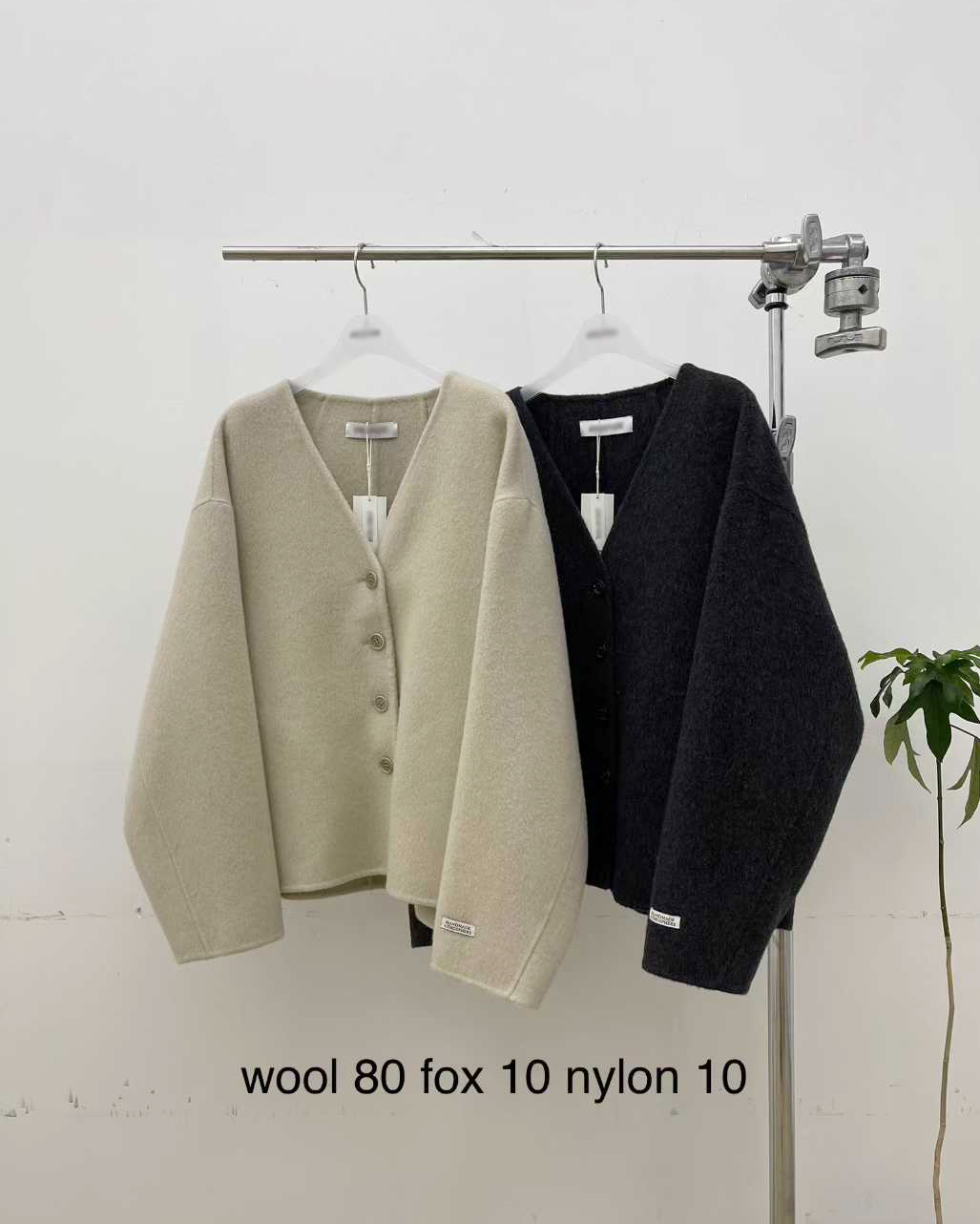 俐落80%WOOL手工短大衣