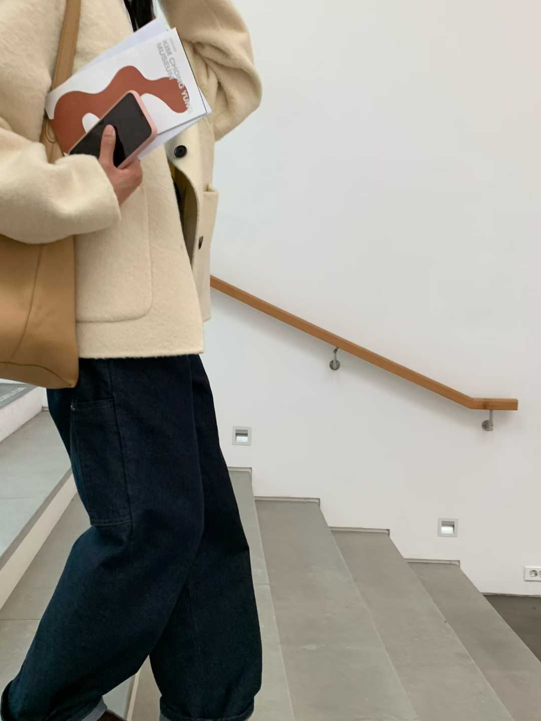 B46.清爽家V領三釦BABY駝羊毛手工外套