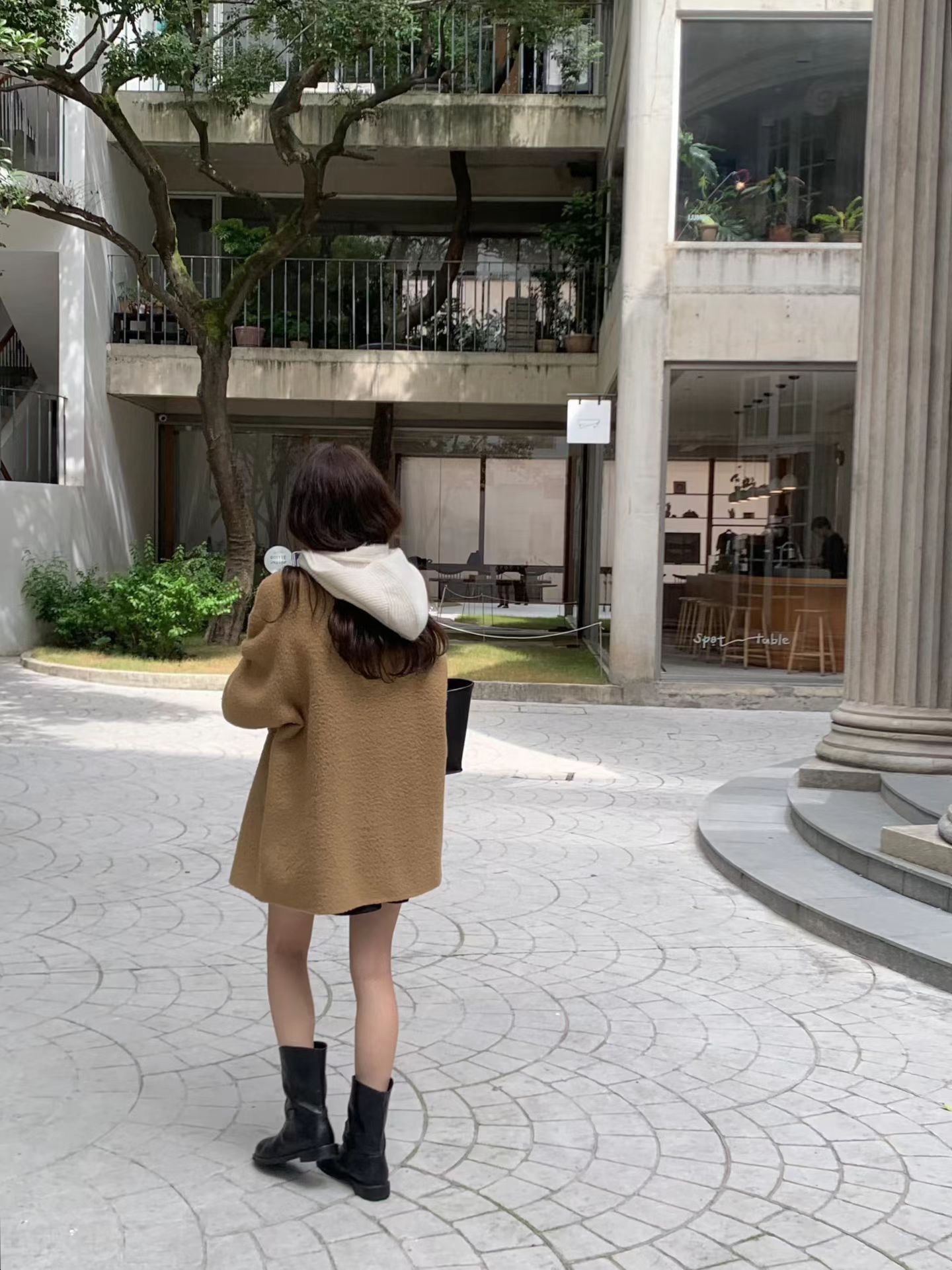 B108.顏值家名媛女孩手工大衣