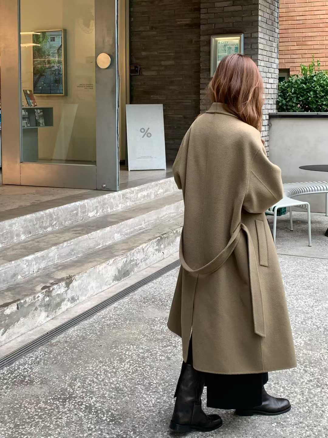 B64.大V家90%WOOL立領長版手工外套