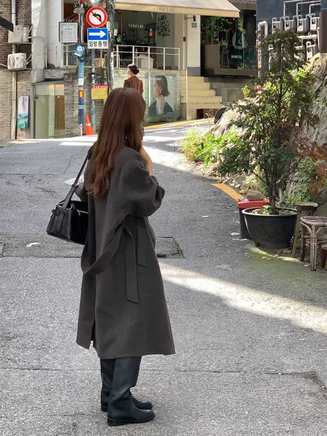 B64.大V家90%WOOL立領長版手工外套