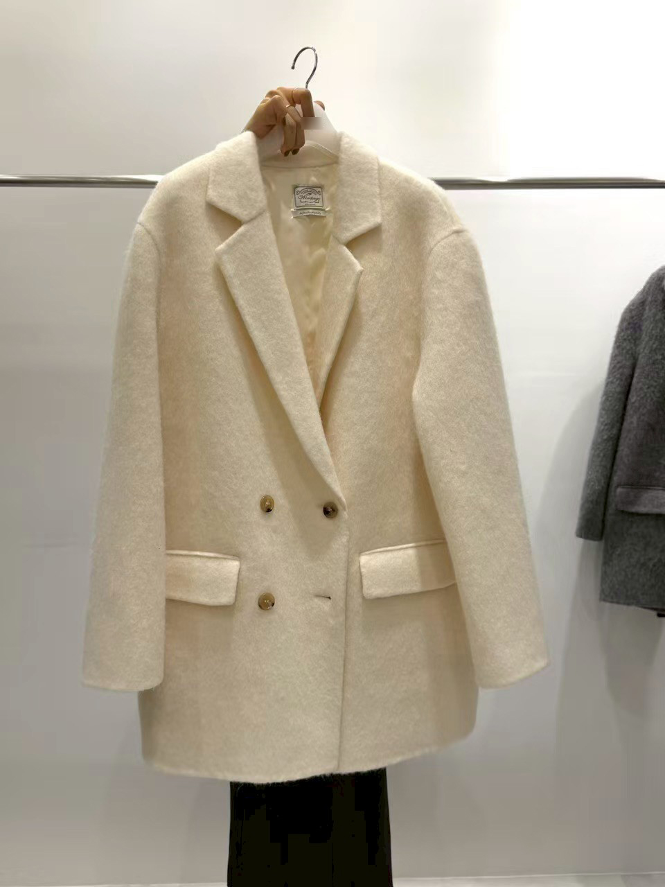 B85.質感家摩登雙排釦西裝領大衣