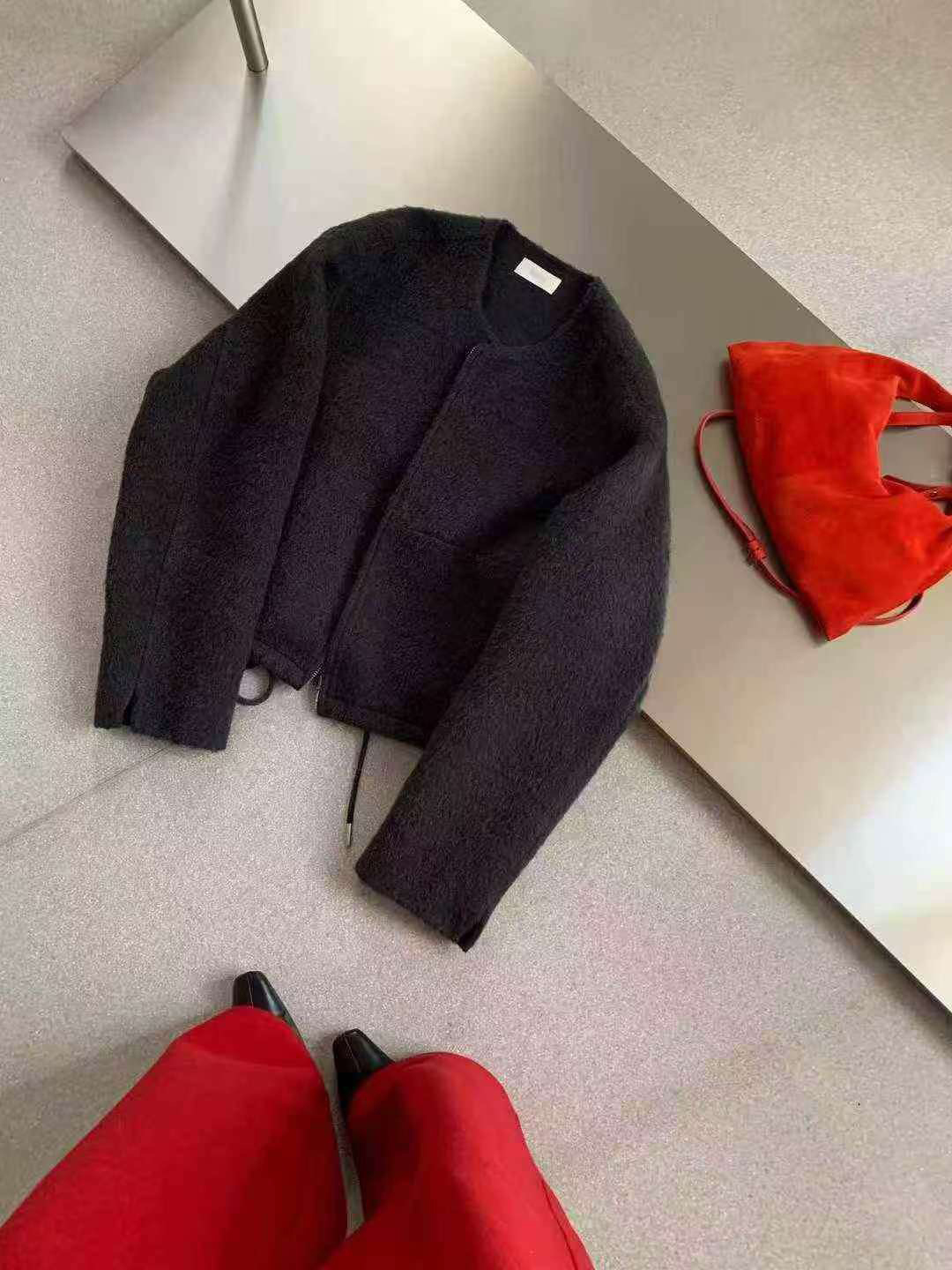 B105.可可家法式甜美蓬袖短外套