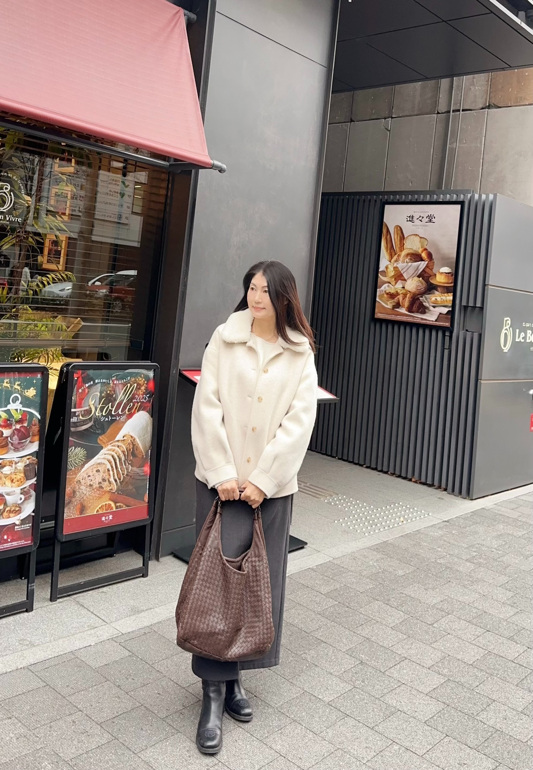 A124.女孩花苞袖50%cashmere手工大衣(附贈毛毛領)