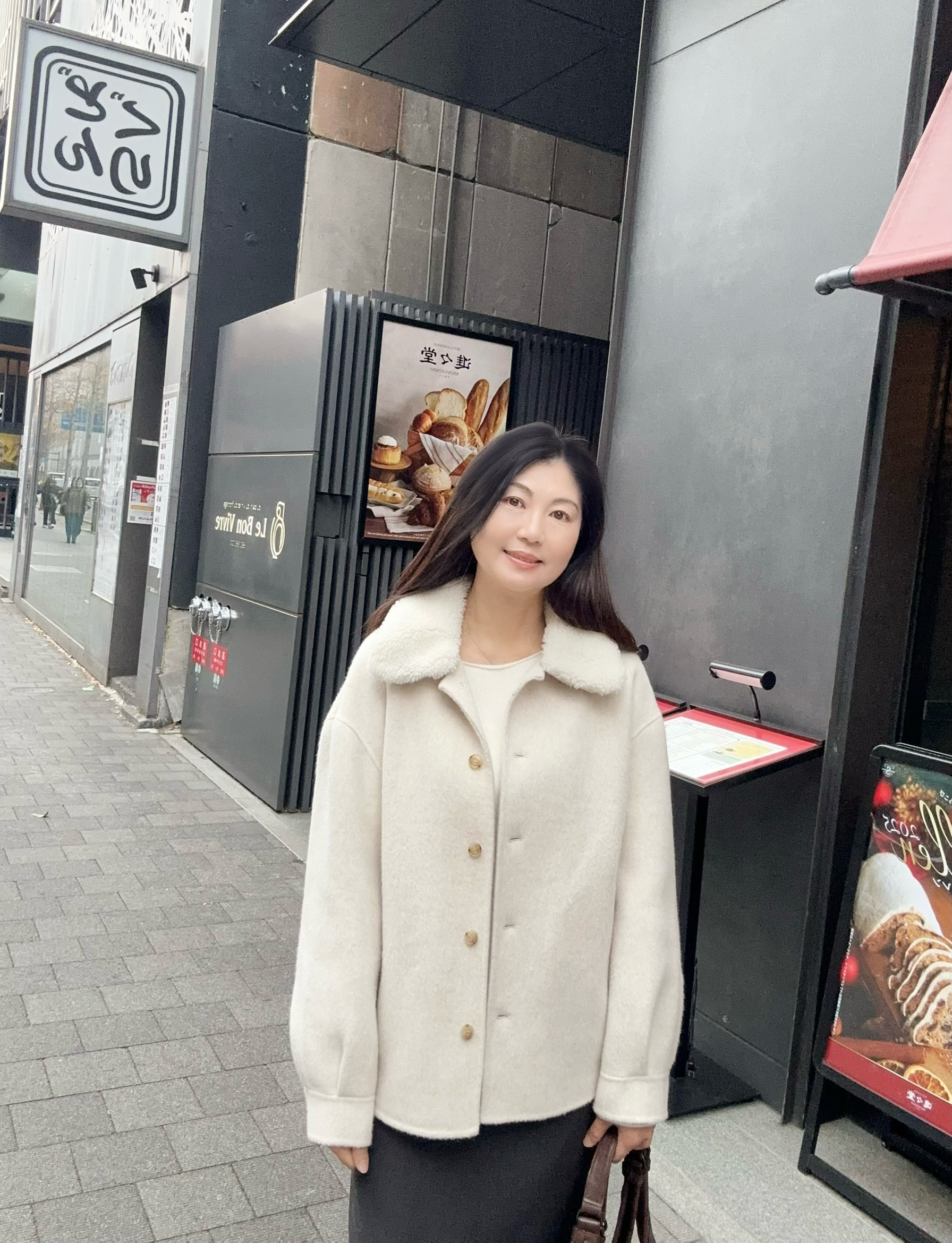 A124.女孩花苞袖50%cashmere手工大衣(附贈毛毛領)