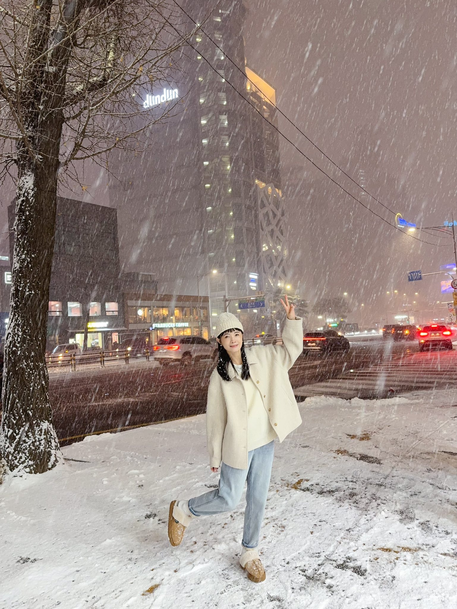 A124.女孩花苞袖50%cashmere手工大衣(附贈毛毛領)