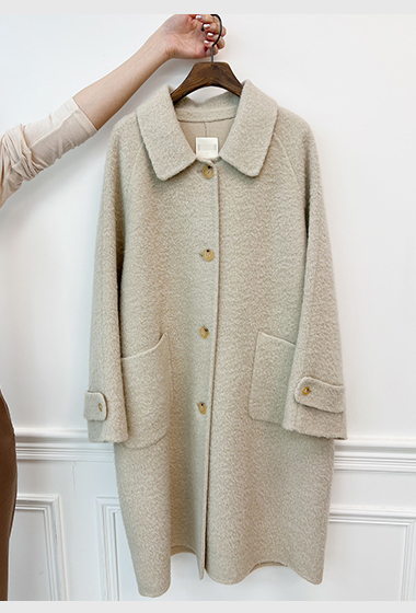 氣質女孩翻領釦式長大衣