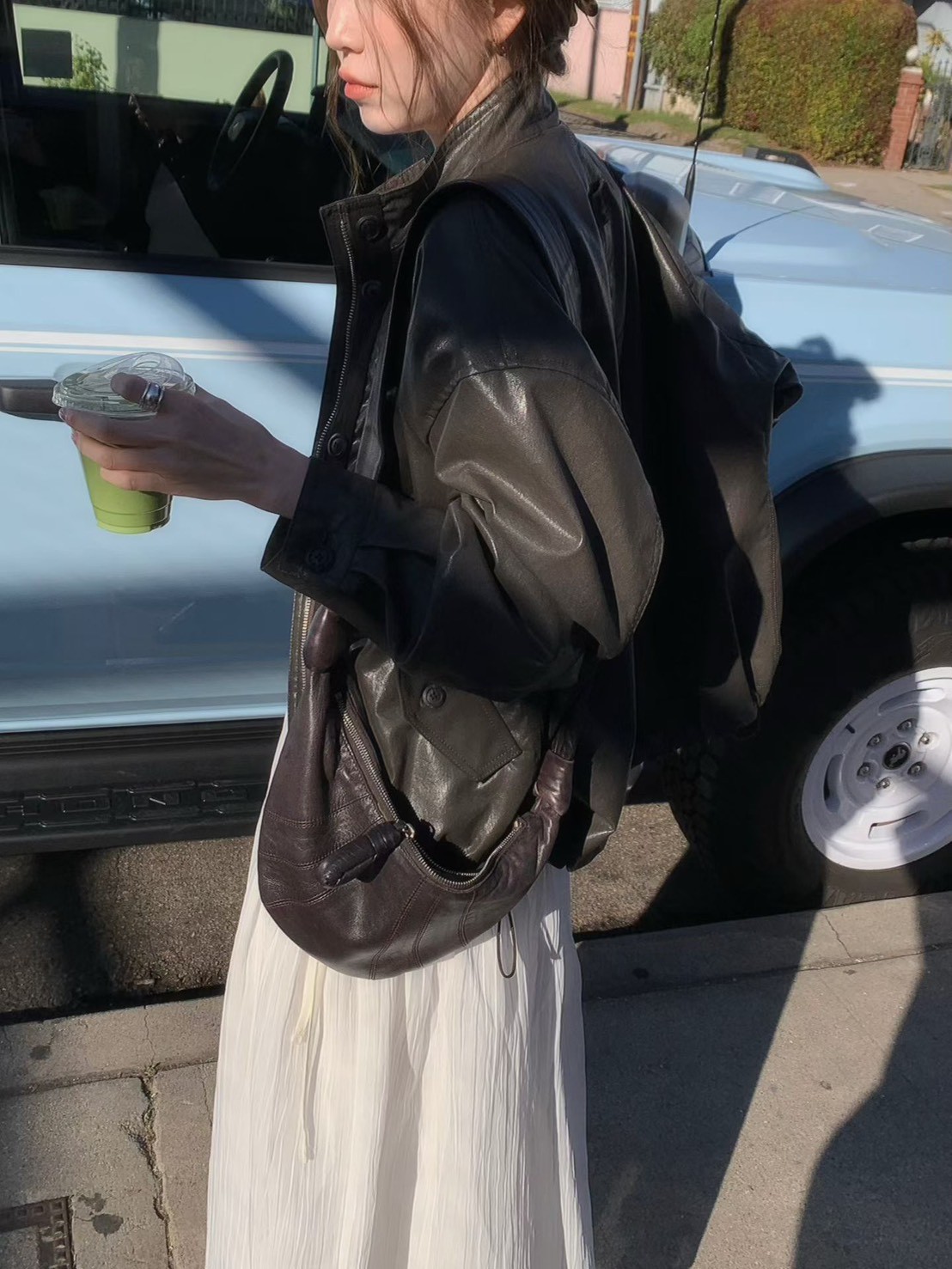 A66.率性落肩皮衣外套