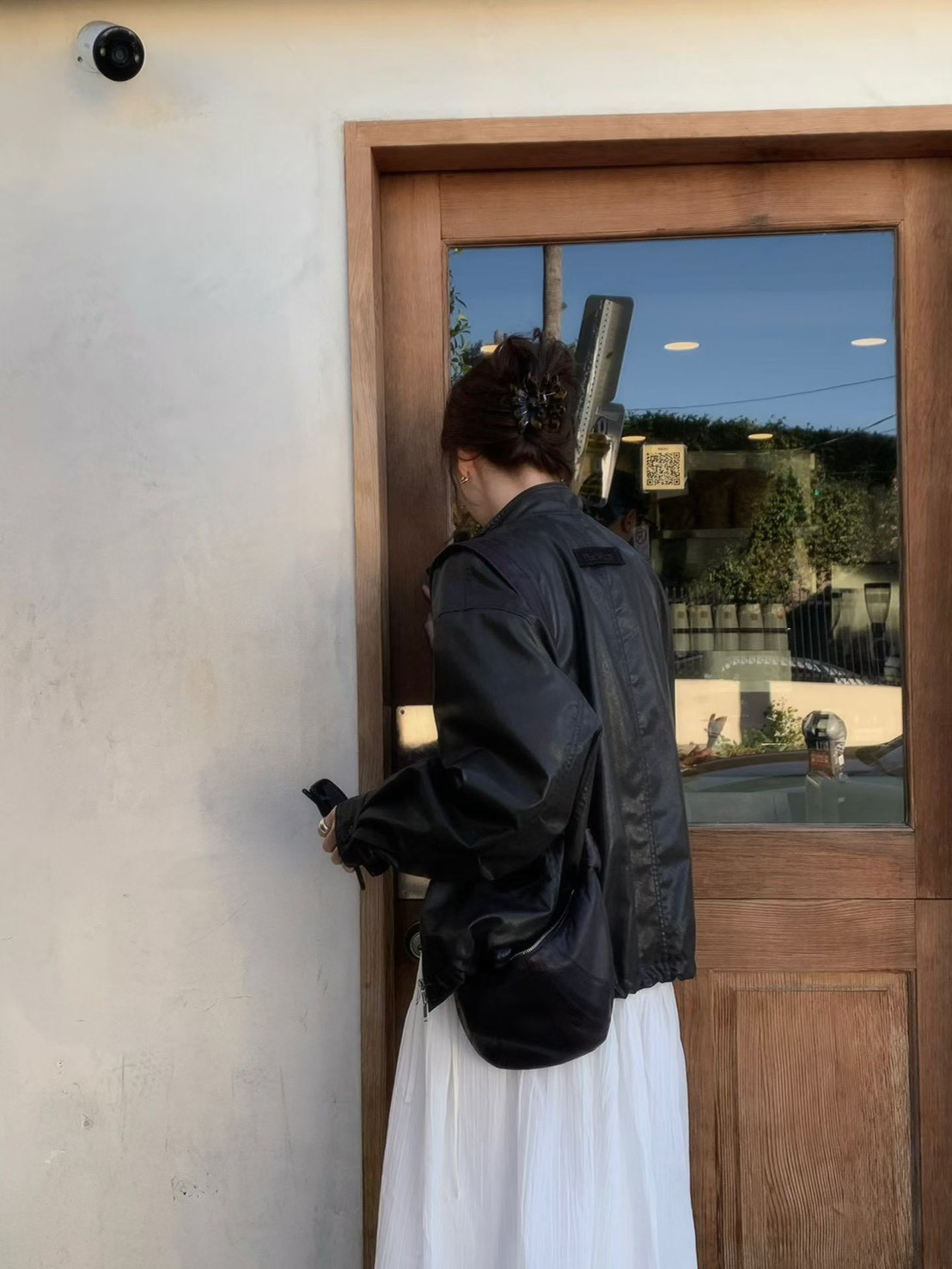 A66.率性落肩皮衣外套