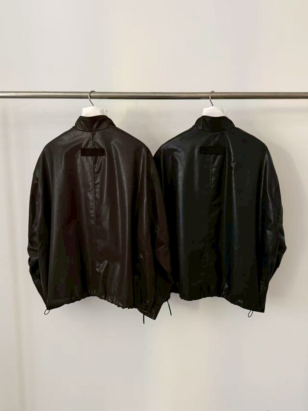 A66.率性落肩皮衣外套