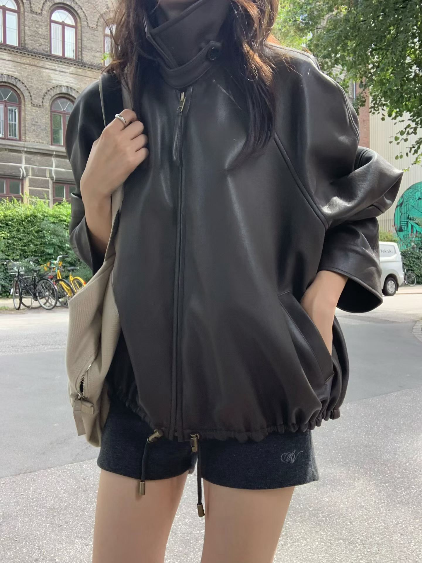 B28.小V家時髦可立領PU皮外套