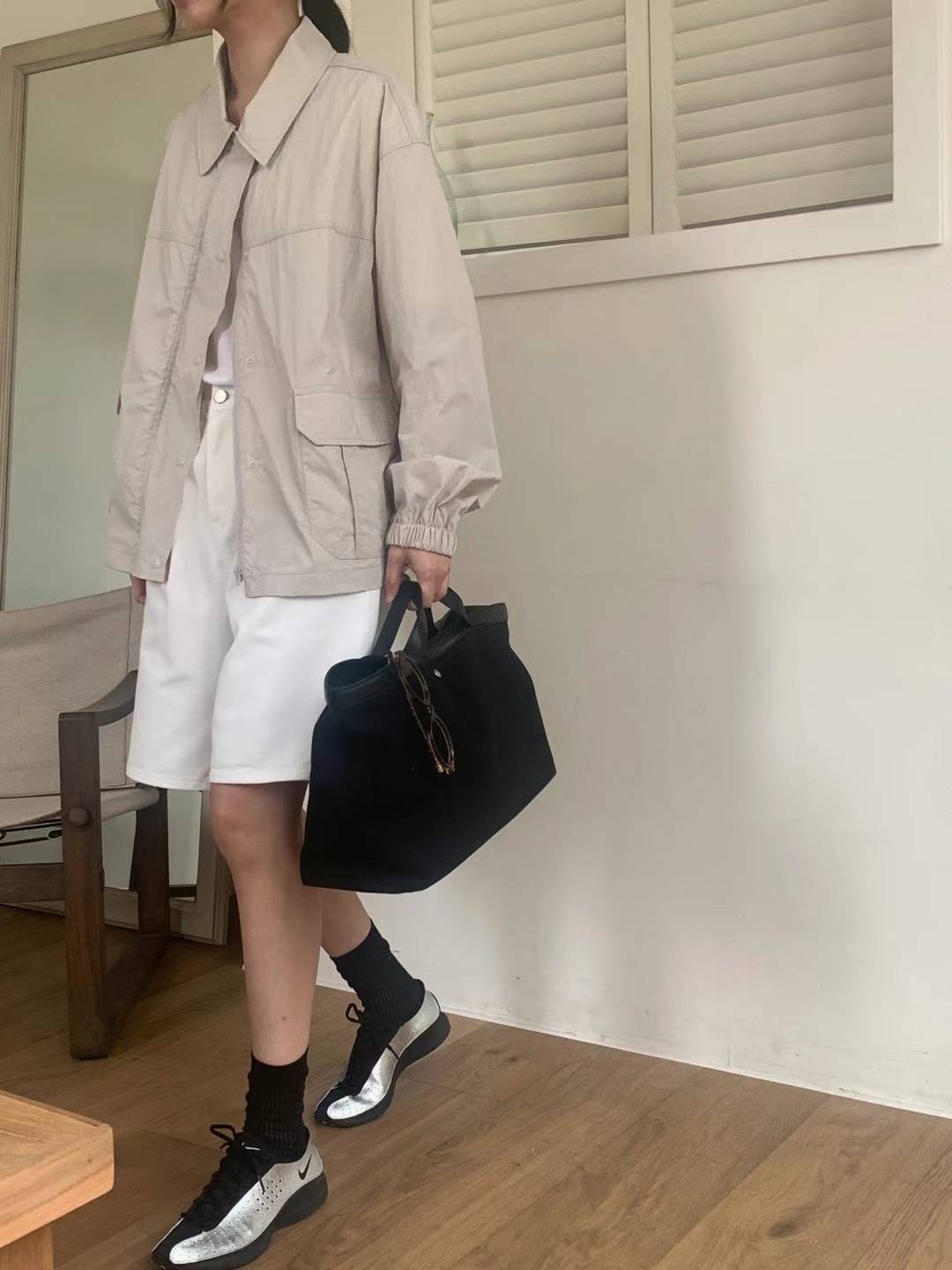 A52.小臉歐膩雙口袋翻領尼龍外套