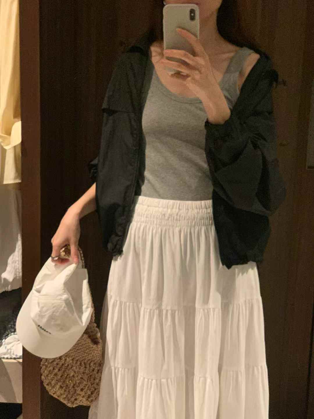 A112.顏值家立領落肩拉鍊尼龍外套