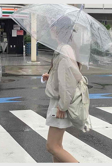 A112.顏值家立領落肩拉鍊尼龍外套