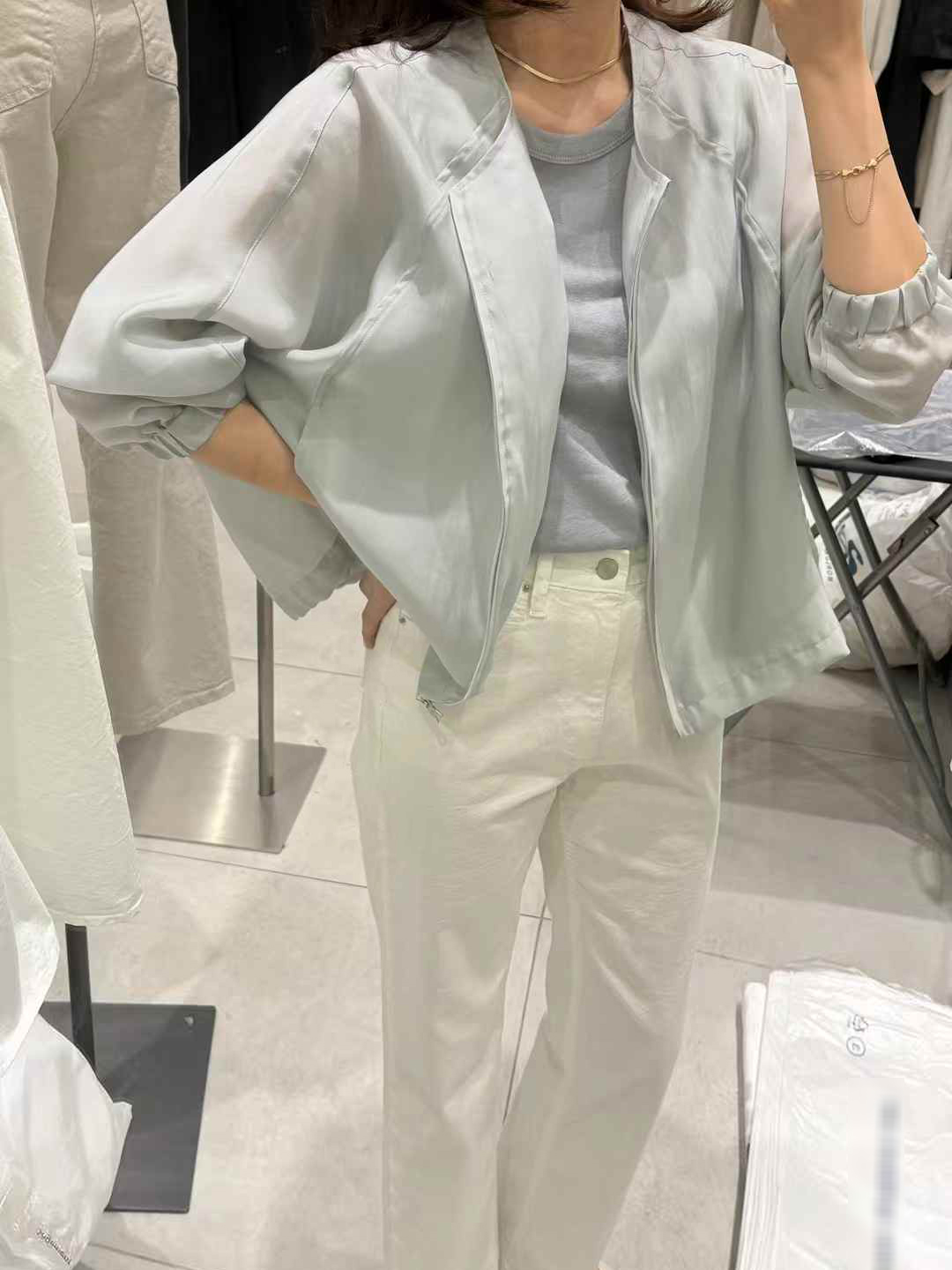 A95.質感家拉鍊圓領天絲外套