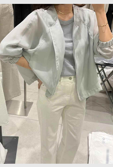 A95.質感家拉鍊圓領天絲外套