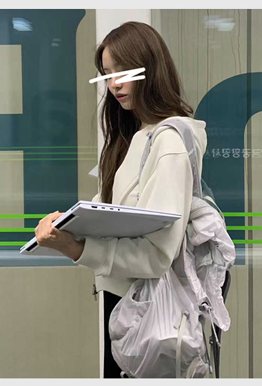 A22.顏值家袋鼠口袋連帽外套