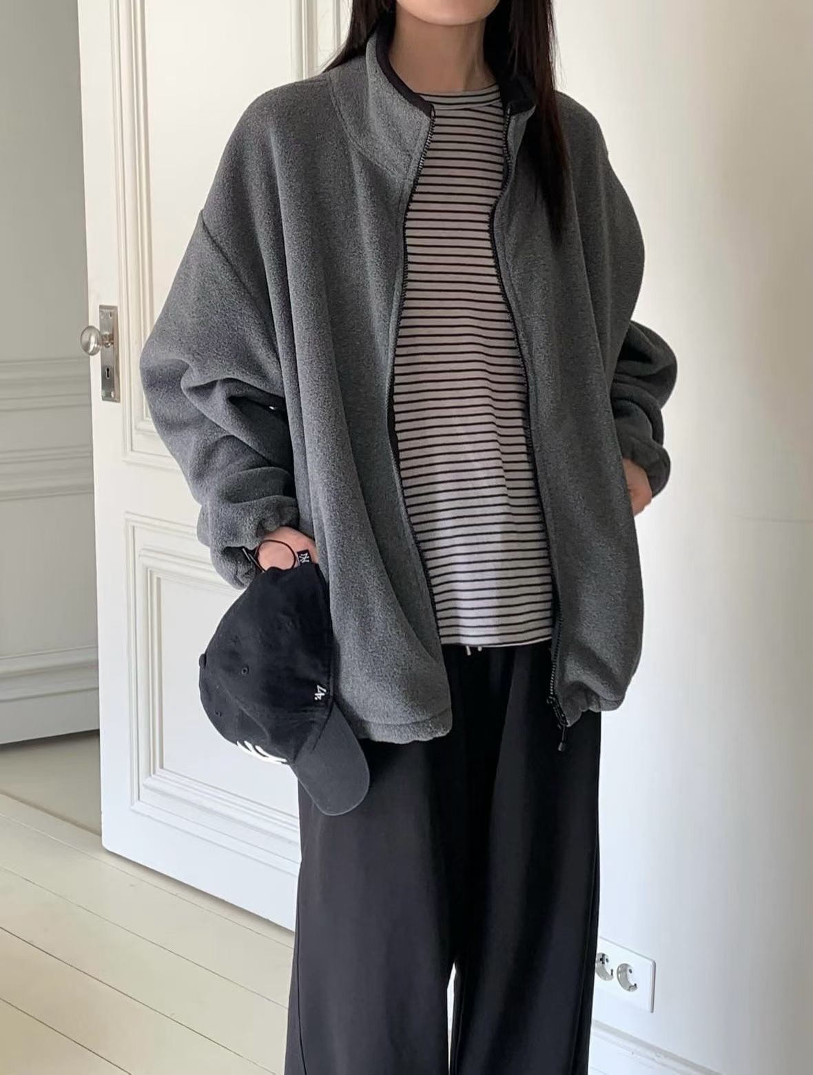 纖瘦家簡約質感絨面外套