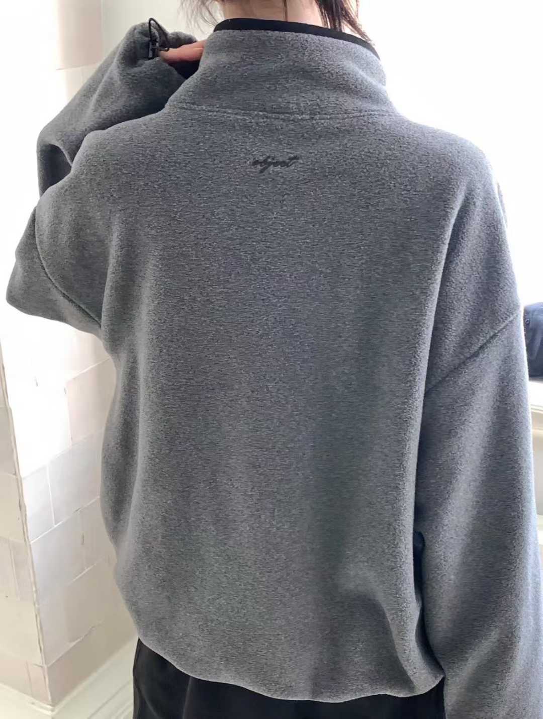 纖瘦家簡約質感絨面外套