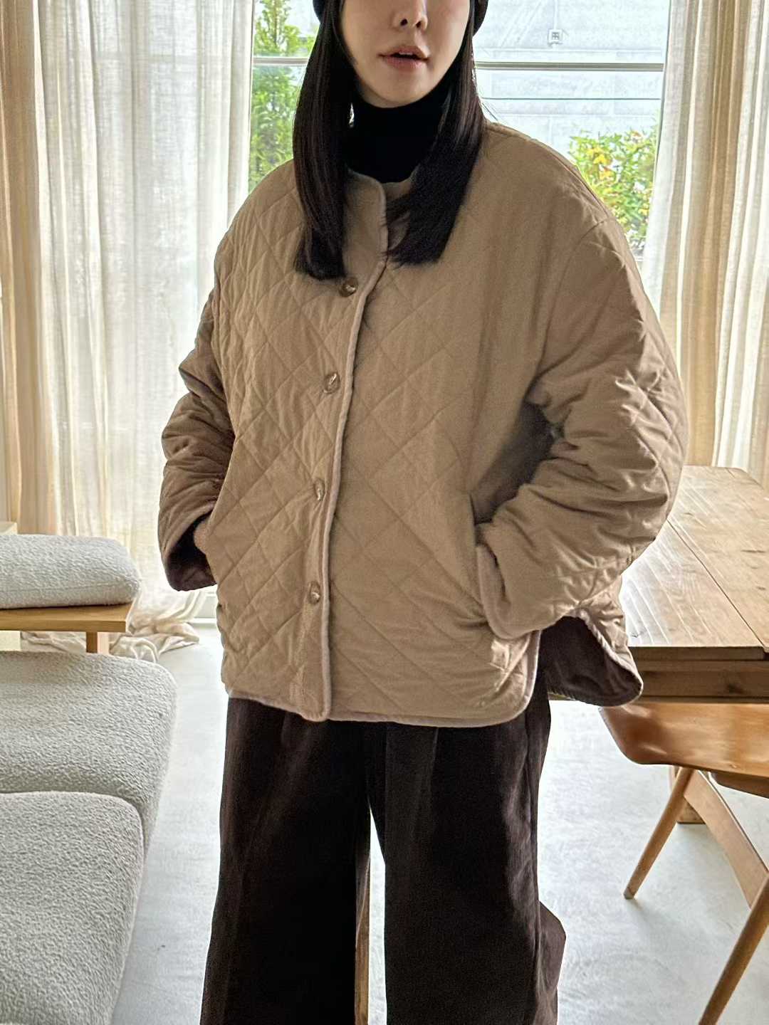 B25.簡單圓領菱格內刷毛外套