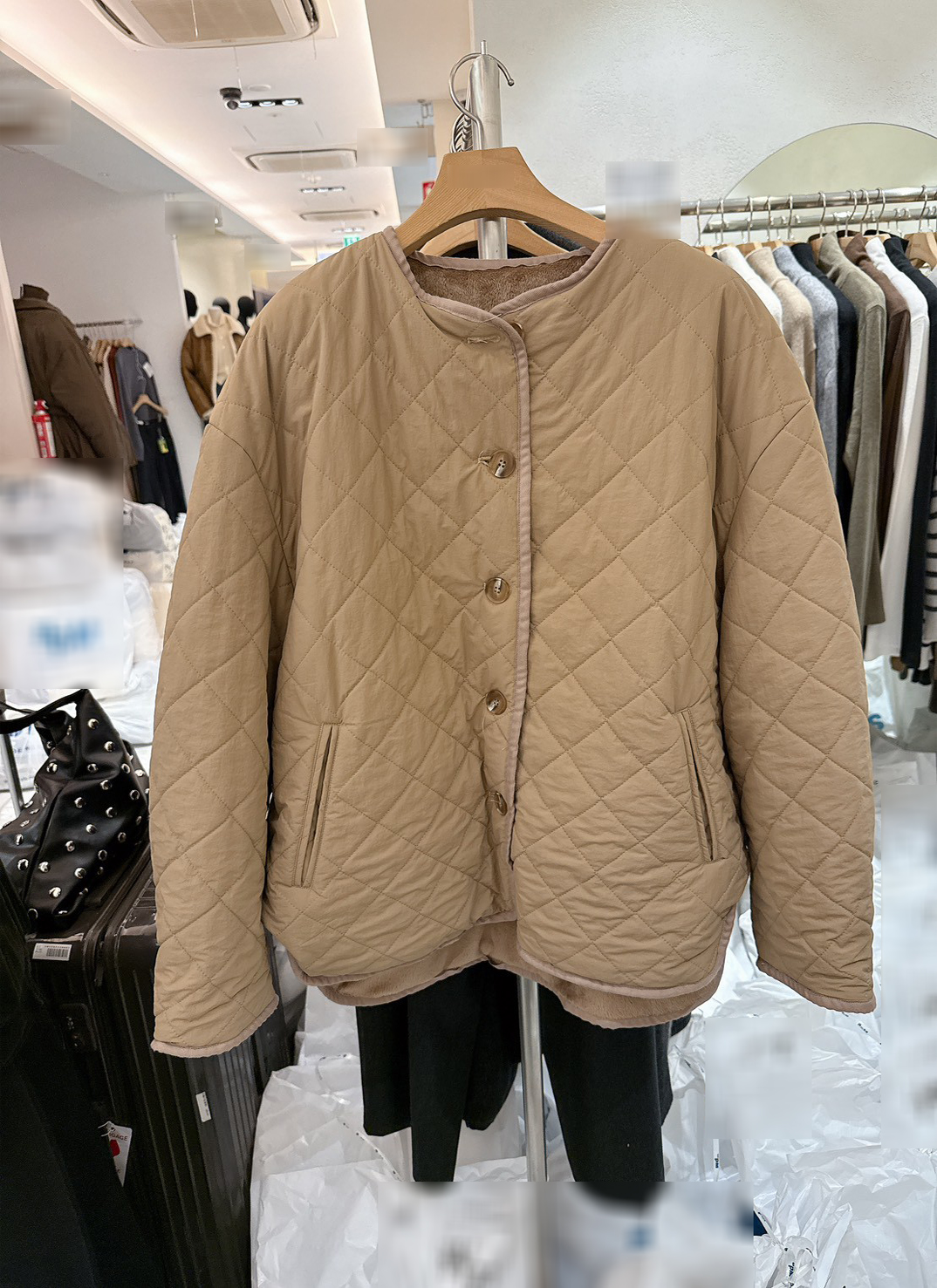 B25.簡單圓領菱格內刷毛外套