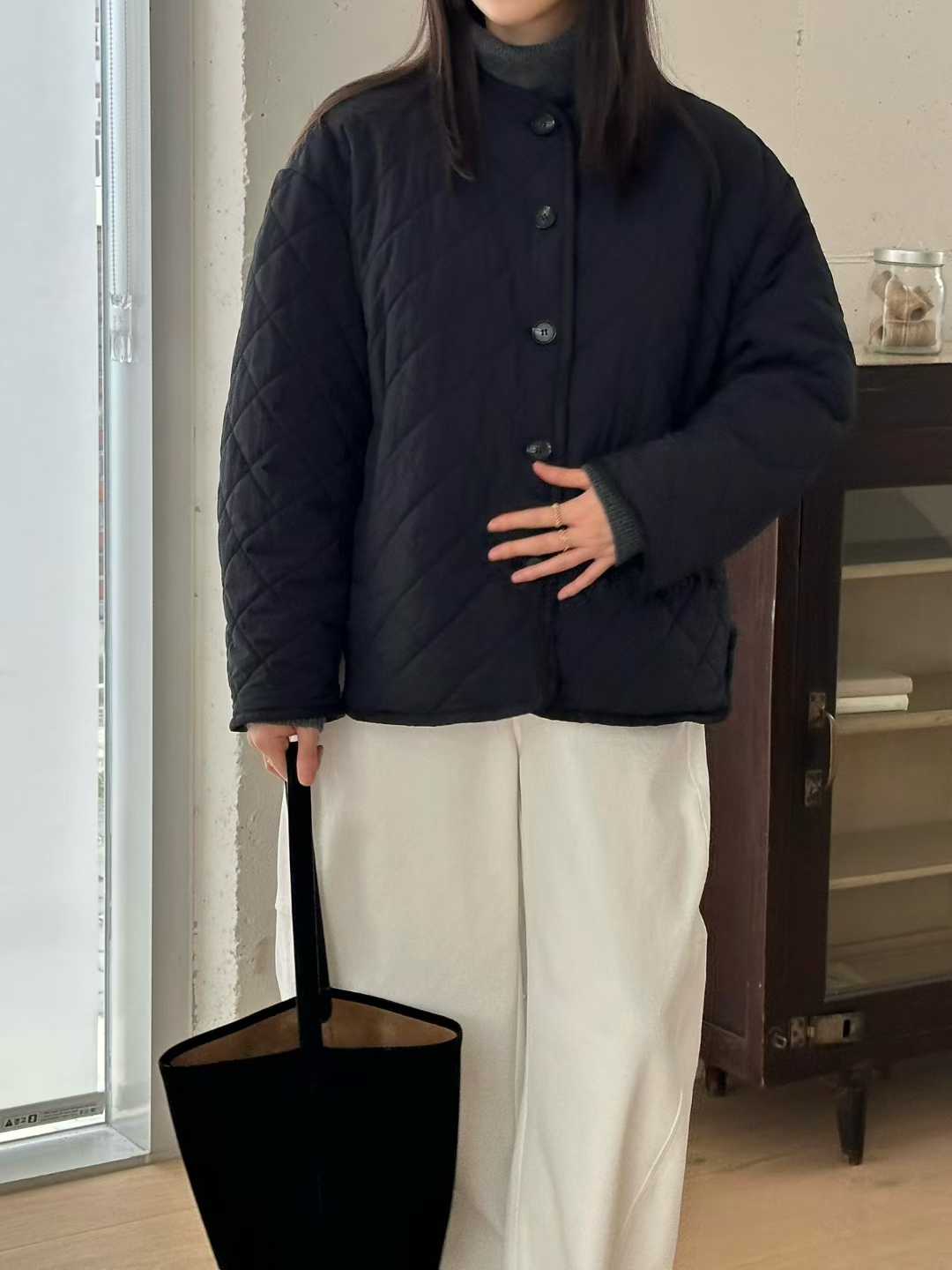 B25.簡單圓領菱格內刷毛外套