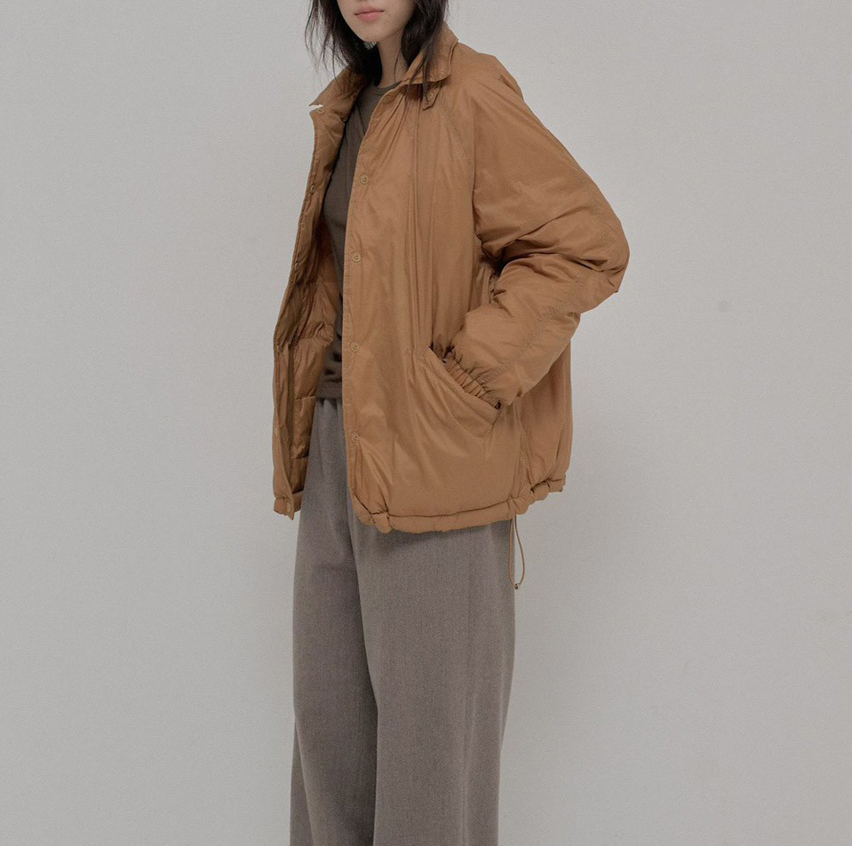 B92.帥氣領造型防風外套