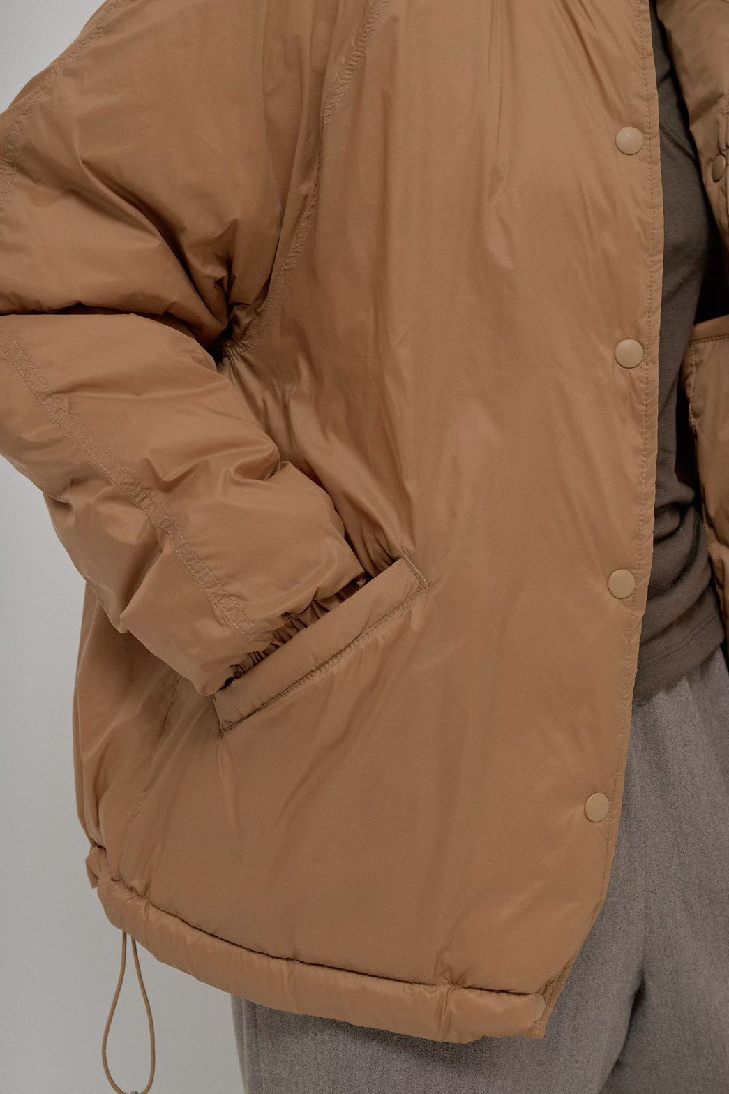 B92.帥氣領造型防風外套