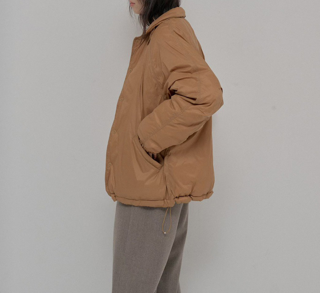 B92.帥氣領造型防風外套