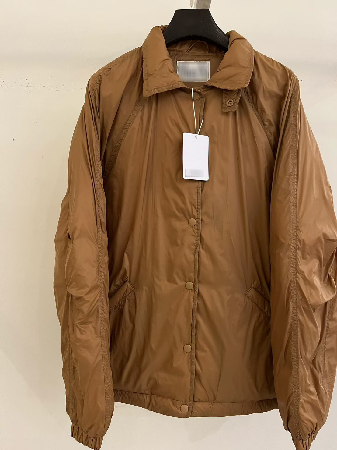 B92.帥氣領造型防風外套