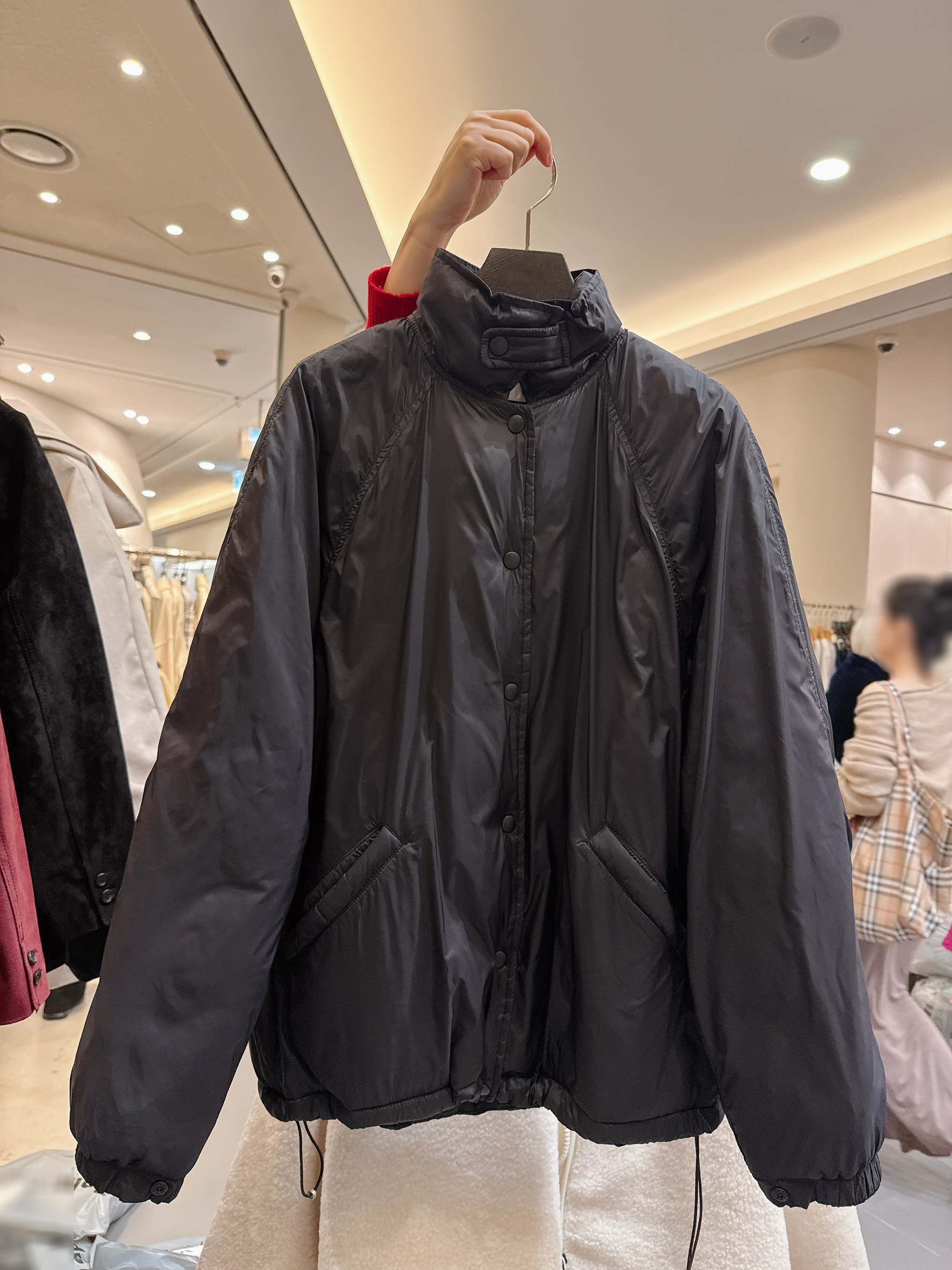 B92.帥氣領造型防風外套