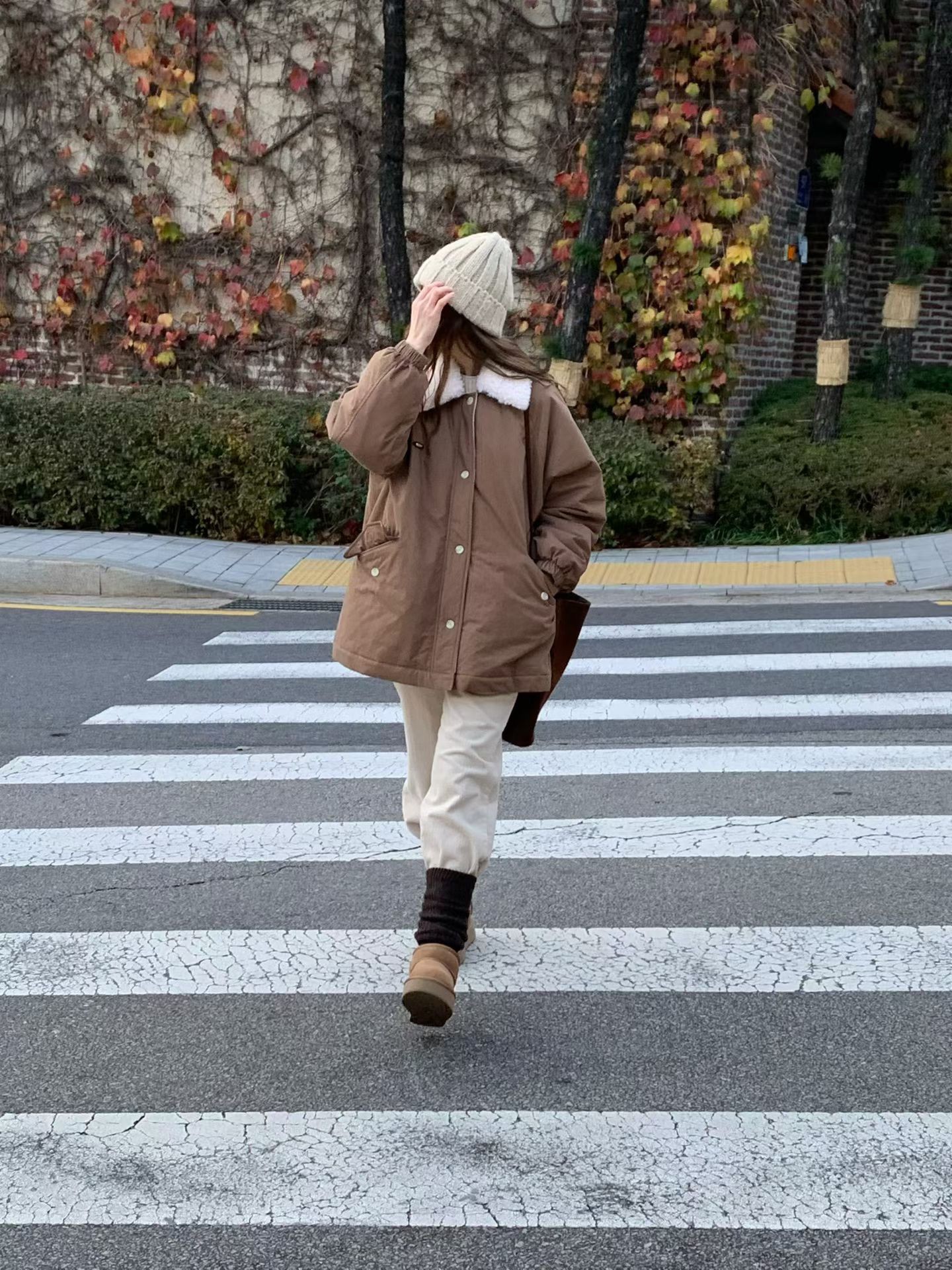 A74.日系女孩QQ毛領鋪棉外套