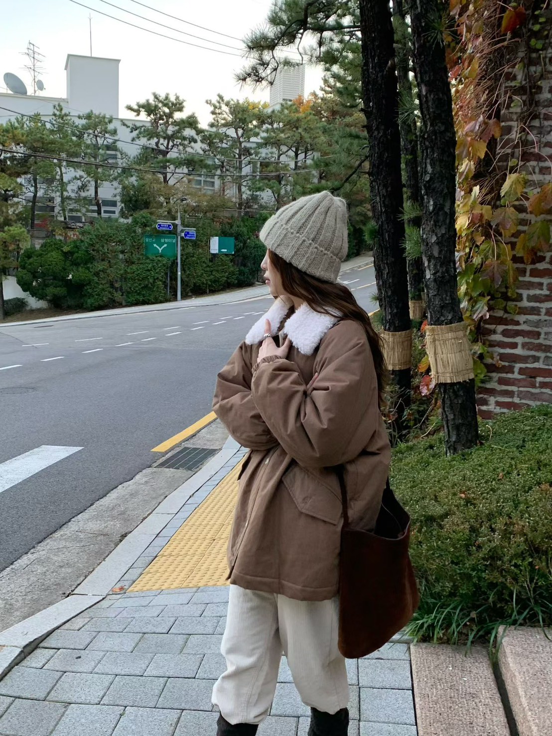 A74.日系女孩QQ毛領鋪棉外套