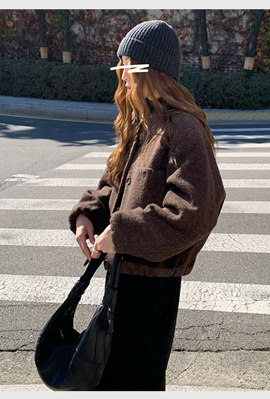 A79.氣質休閒感羊駝毛剪接外套