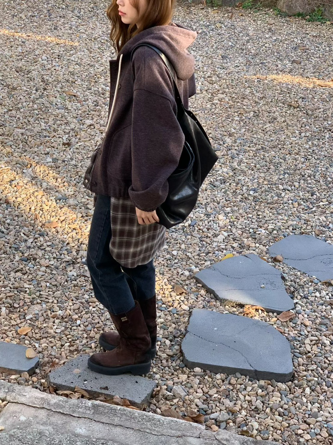 A75.輕鬆可愛連帽拉繩外套