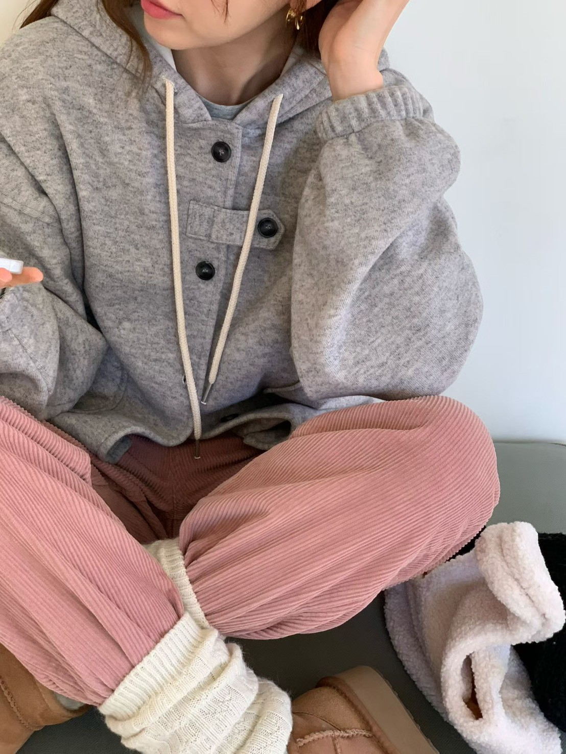 A75.輕鬆可愛連帽拉繩外套