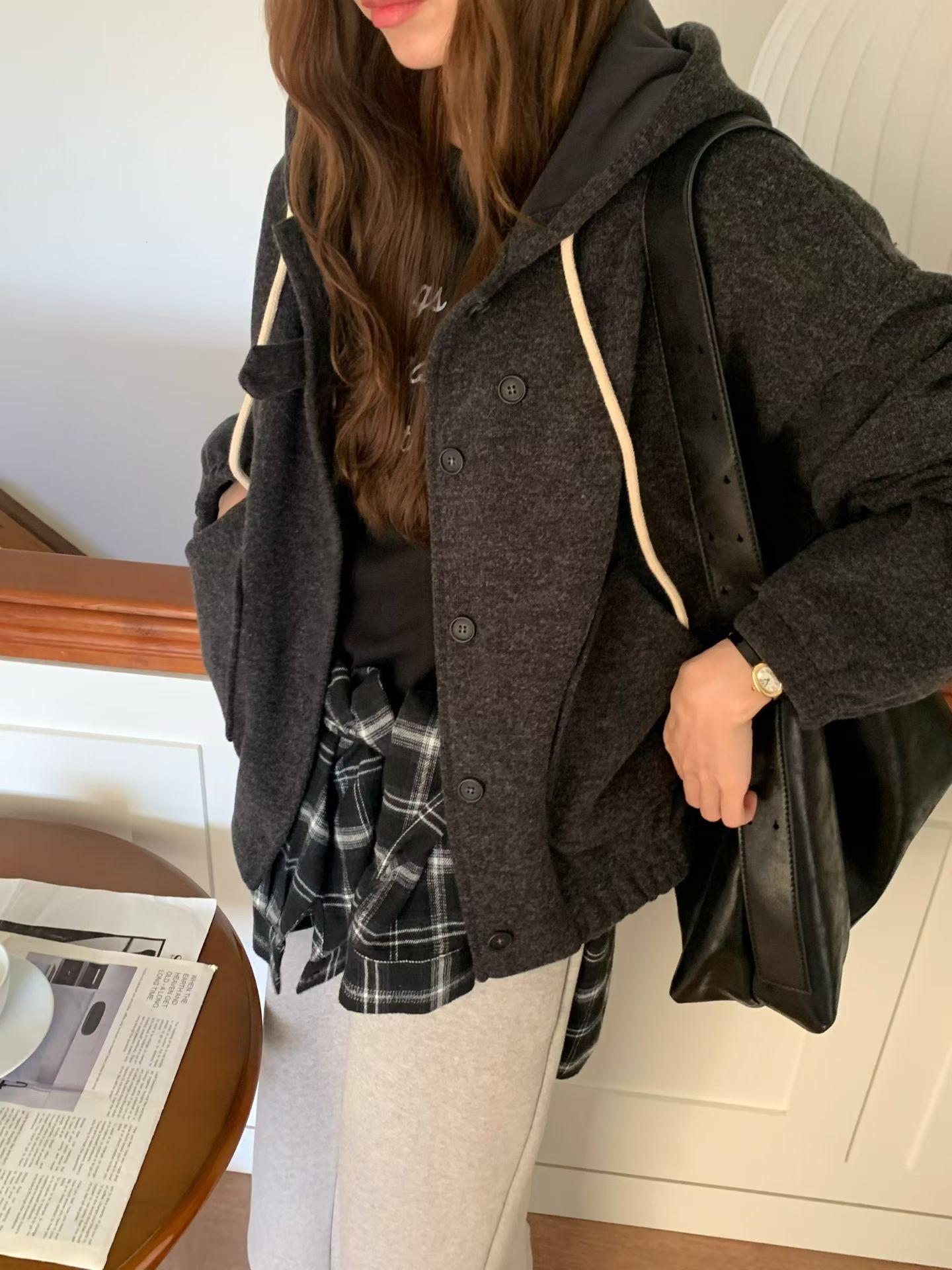 A75.輕鬆可愛連帽拉繩外套