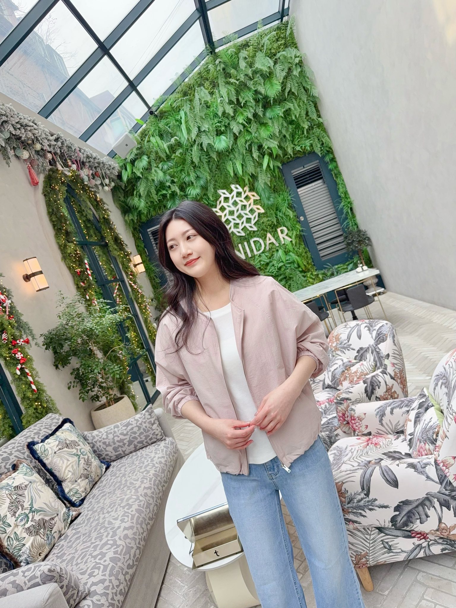 B110.氣質淺色好搭拉鍊薄外套