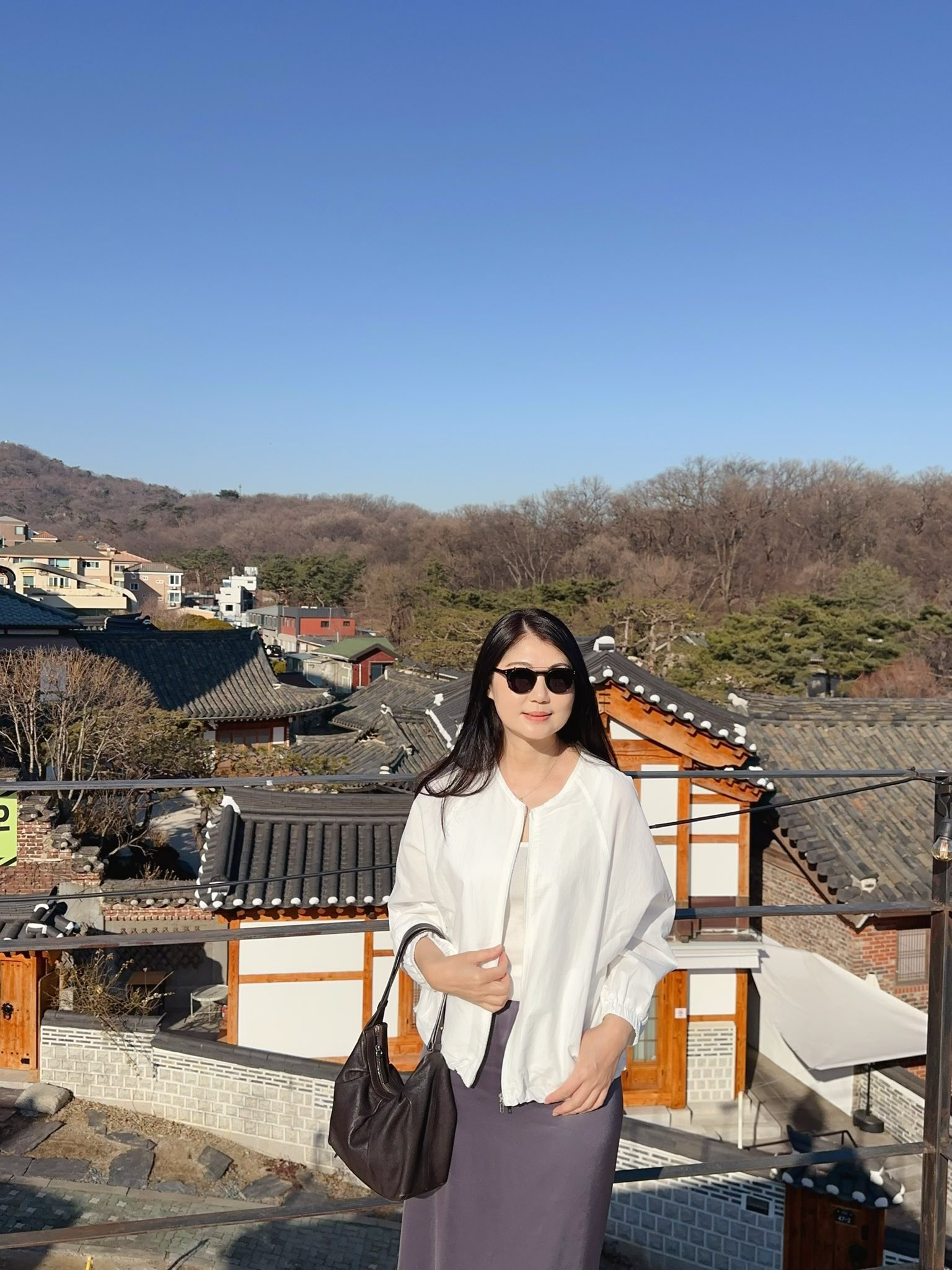 B110.氣質淺色好搭拉鍊薄外套