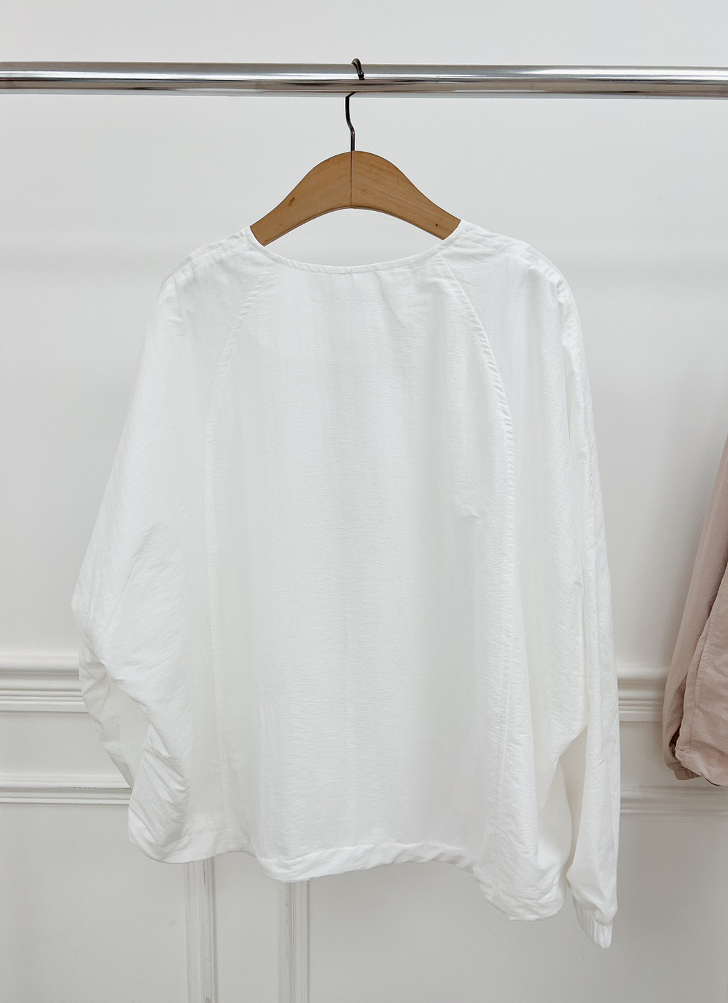 B110.氣質淺色好搭拉鍊薄外套