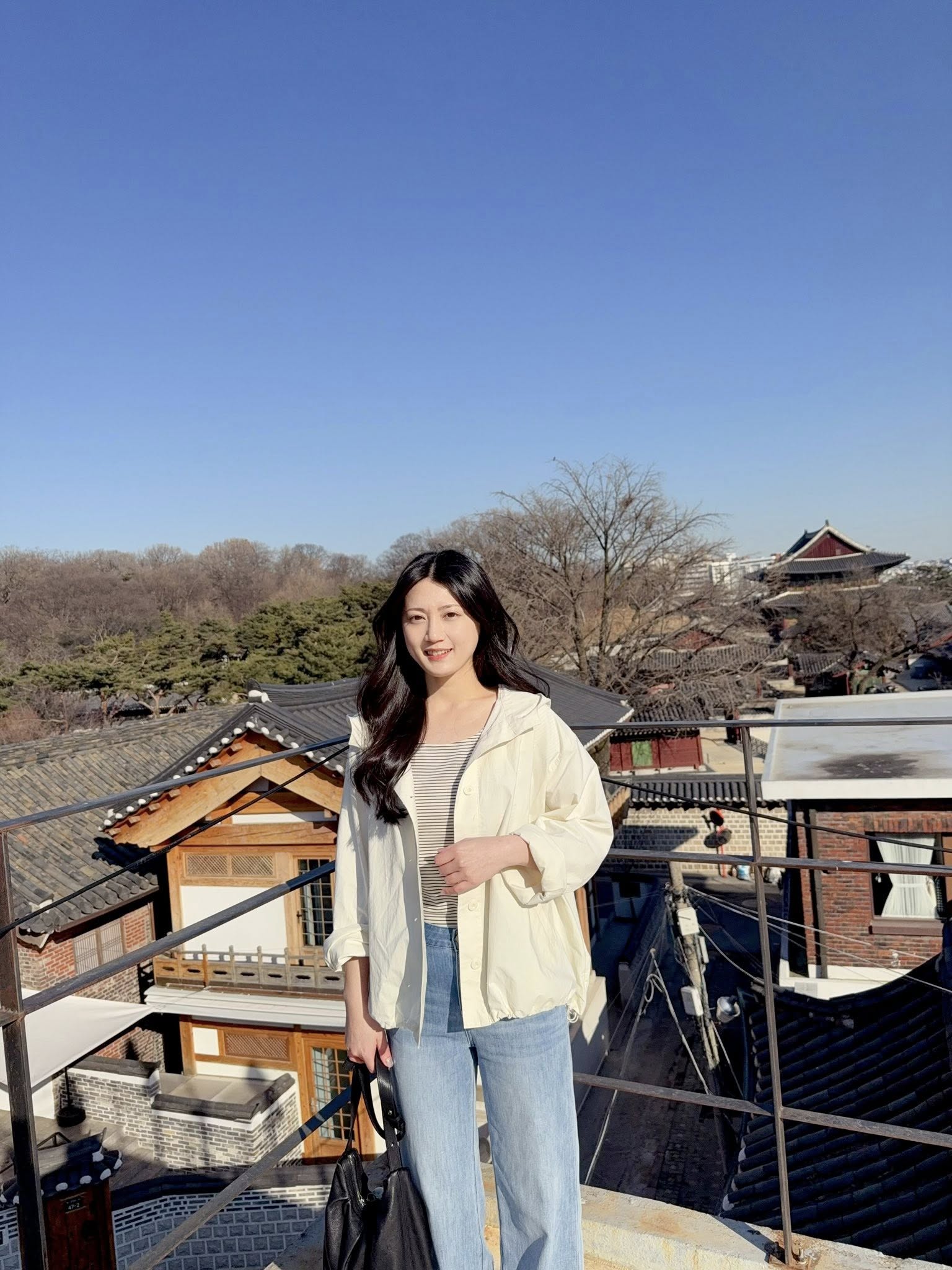 B80.春日奶油連帽排扣薄外套