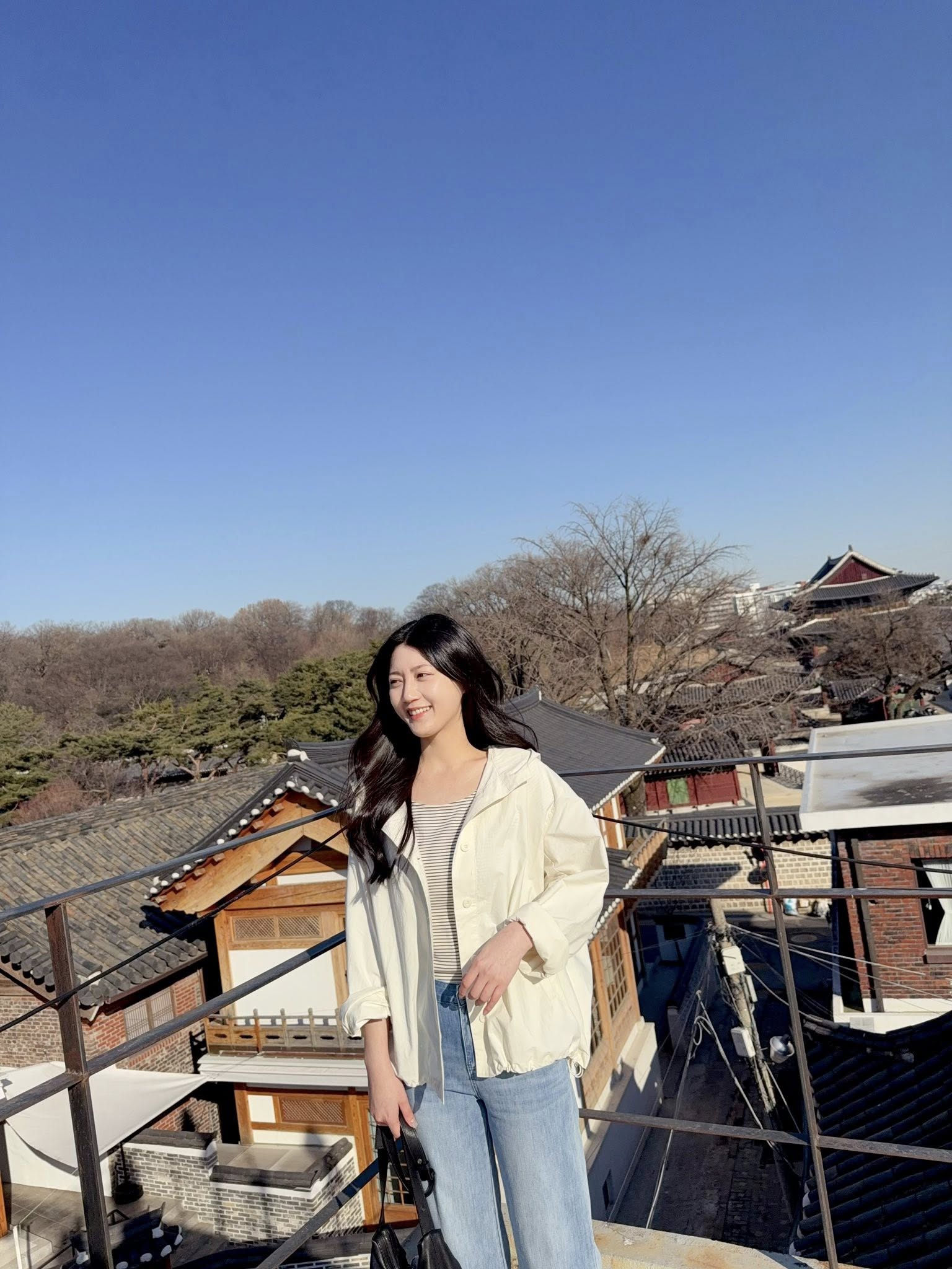 B80.春日奶油連帽排扣薄外套