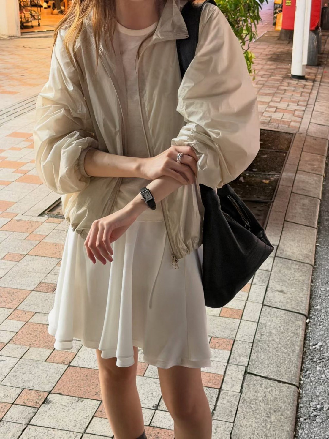 A10.大V家輕薄拉鍊擋風外套