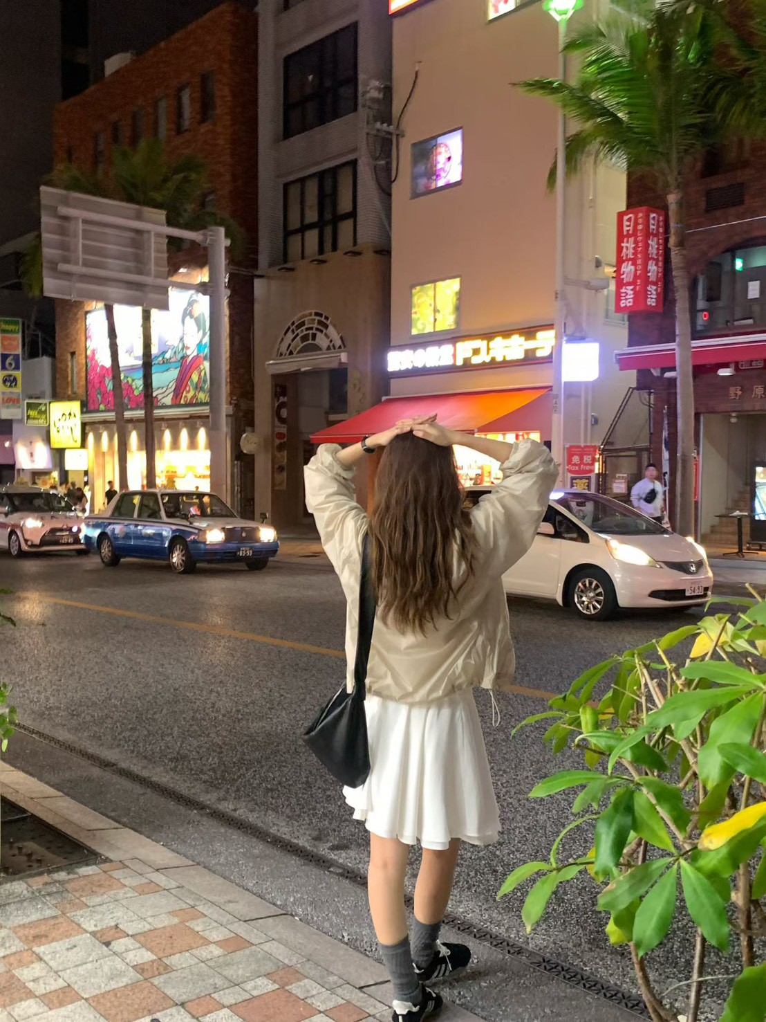 A10.大V家輕薄拉鍊擋風外套