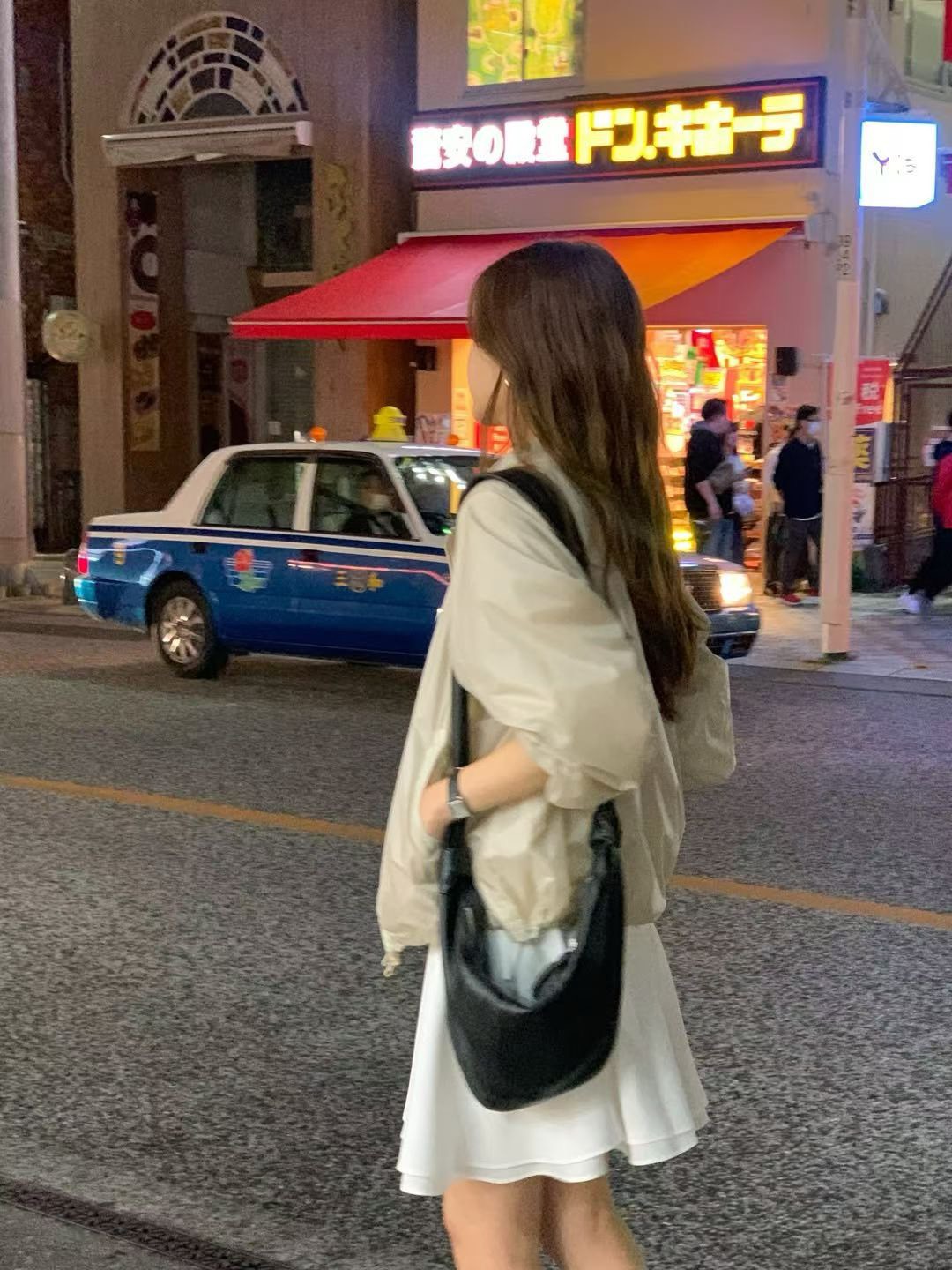 A10.大V家輕薄拉鍊擋風外套